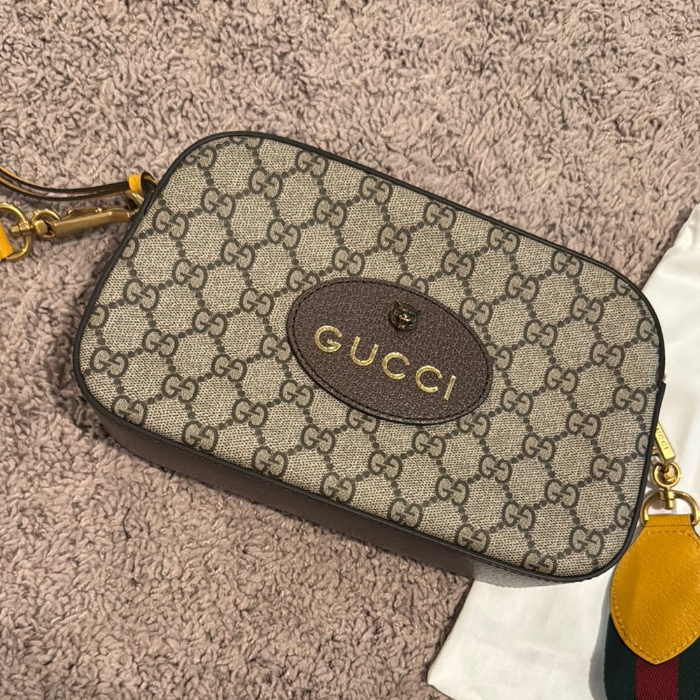 Gucci Cream and Brown Crossbody Bag with Iconic Design